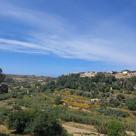 Sunny Gozo Getaway Pool & Easy Check-In Bed and Breakfast Ghajn il-Kbira  Buitenkant foto