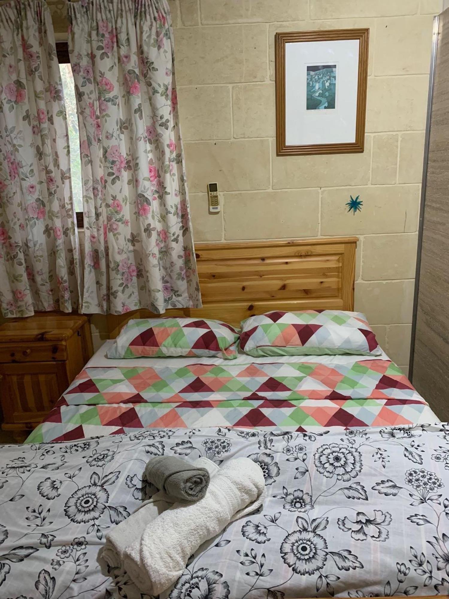 Sunny Gozo Getaway Pool & Easy Check-In Bed and Breakfast Ghajn il-Kbira  Buitenkant foto